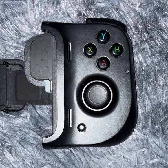 Razor Android Phone Gaming Device - Picture 3 of 9